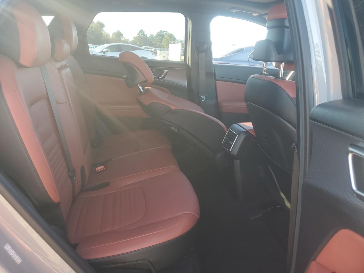 2023 Kia Sportage - Image 11