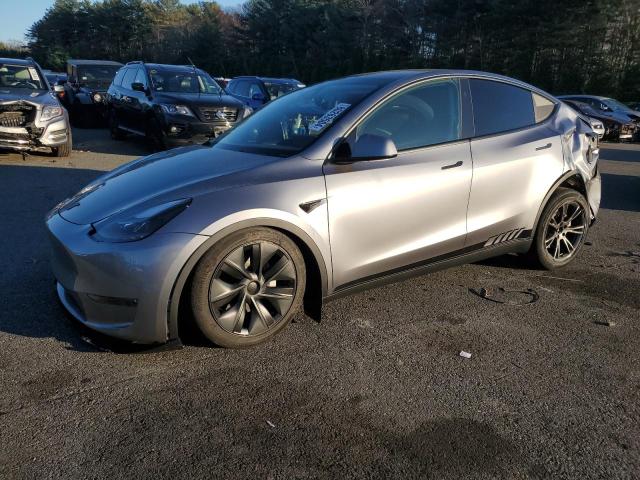  TESLA MODEL Y 2024 Серый