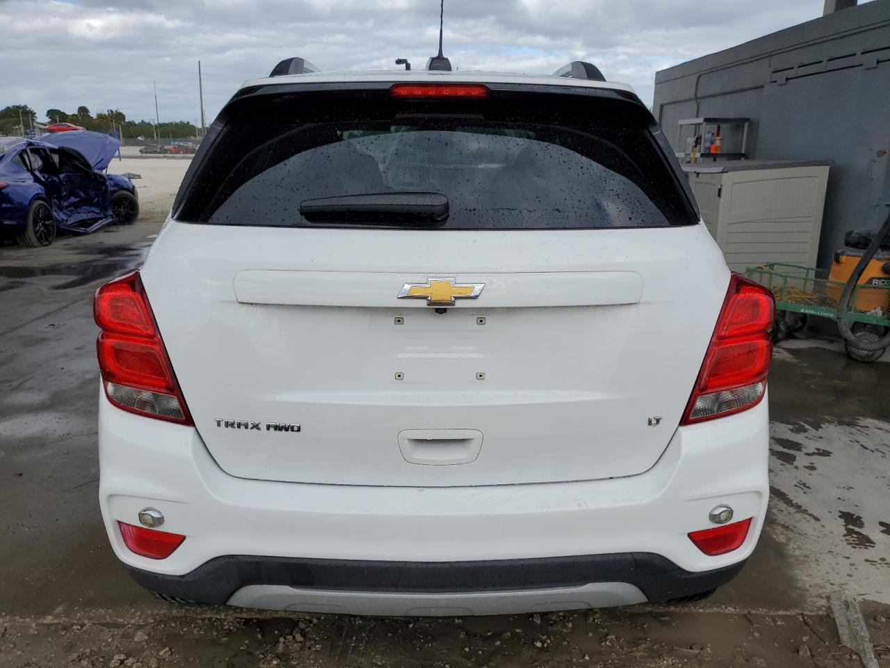 VIN 3GNCJPSB6JL156167 2018 CHEVROLET TRAX no.6