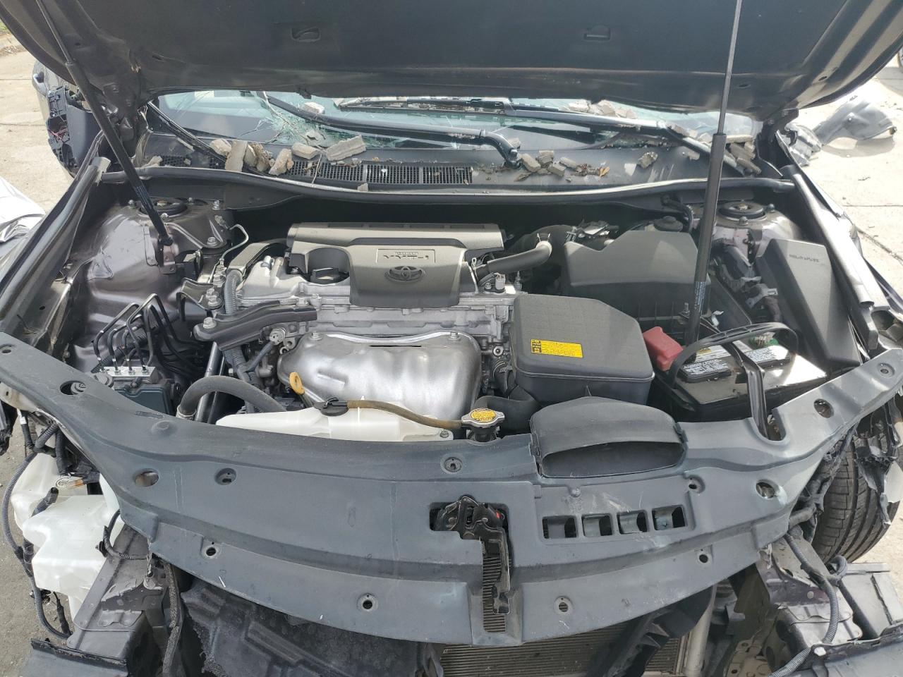 2015 Toyota Camry - Image 12