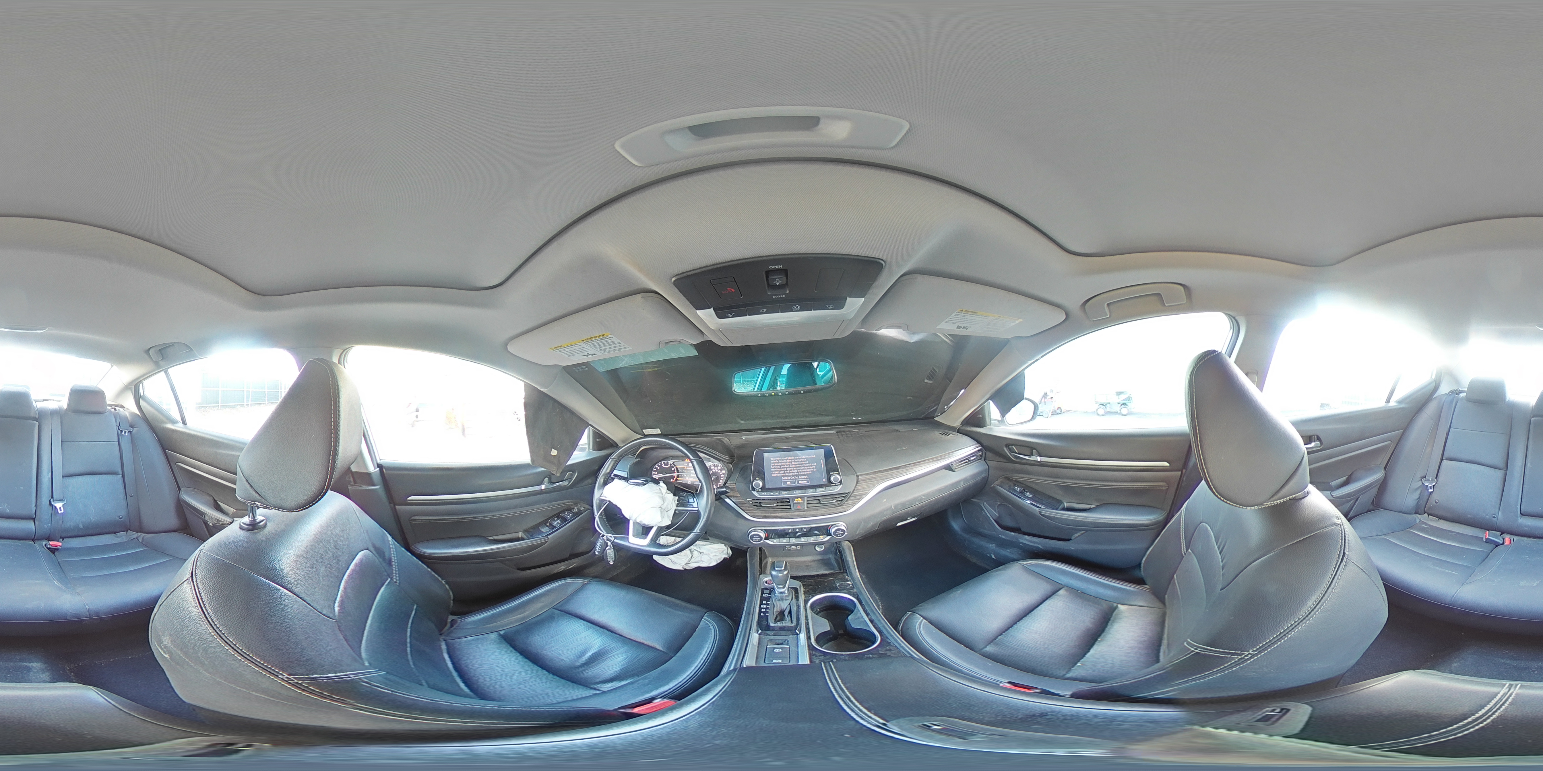 2020 Nissan Altima - Image 15