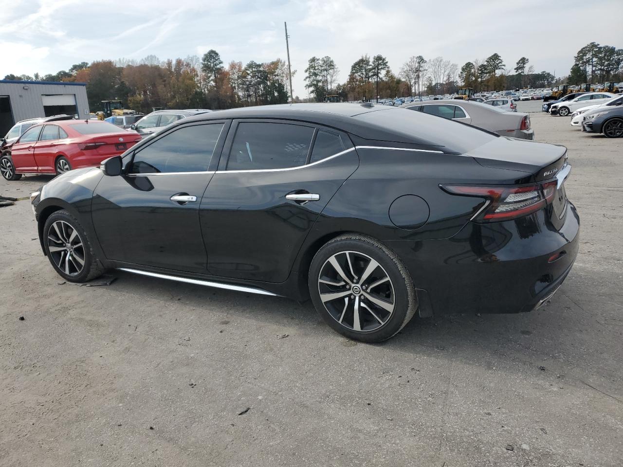 2021 Nissan Maxima - Image 2