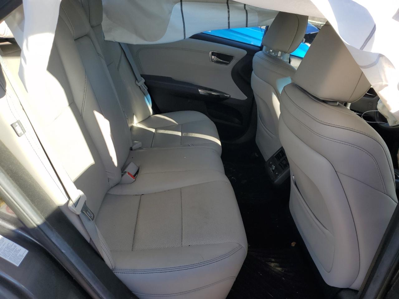 2015 Toyota Avalon - Image 11