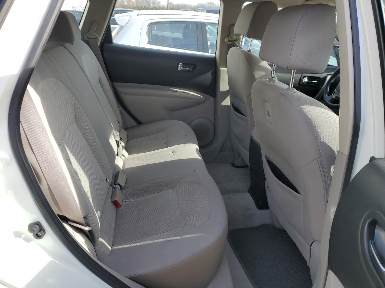 2014 Nissan Rogue - Image 11