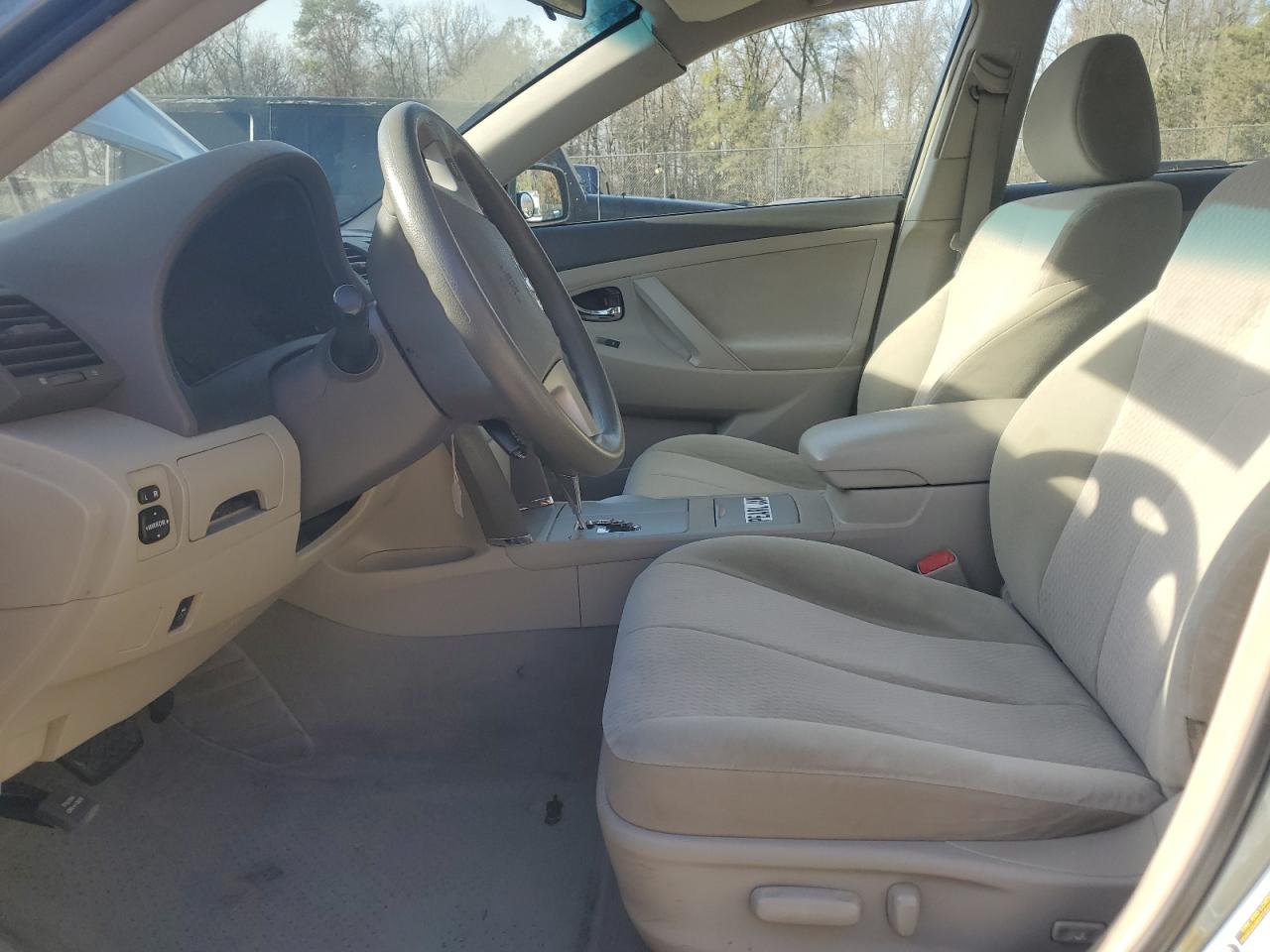 2011 Toyota Camry - Image 7