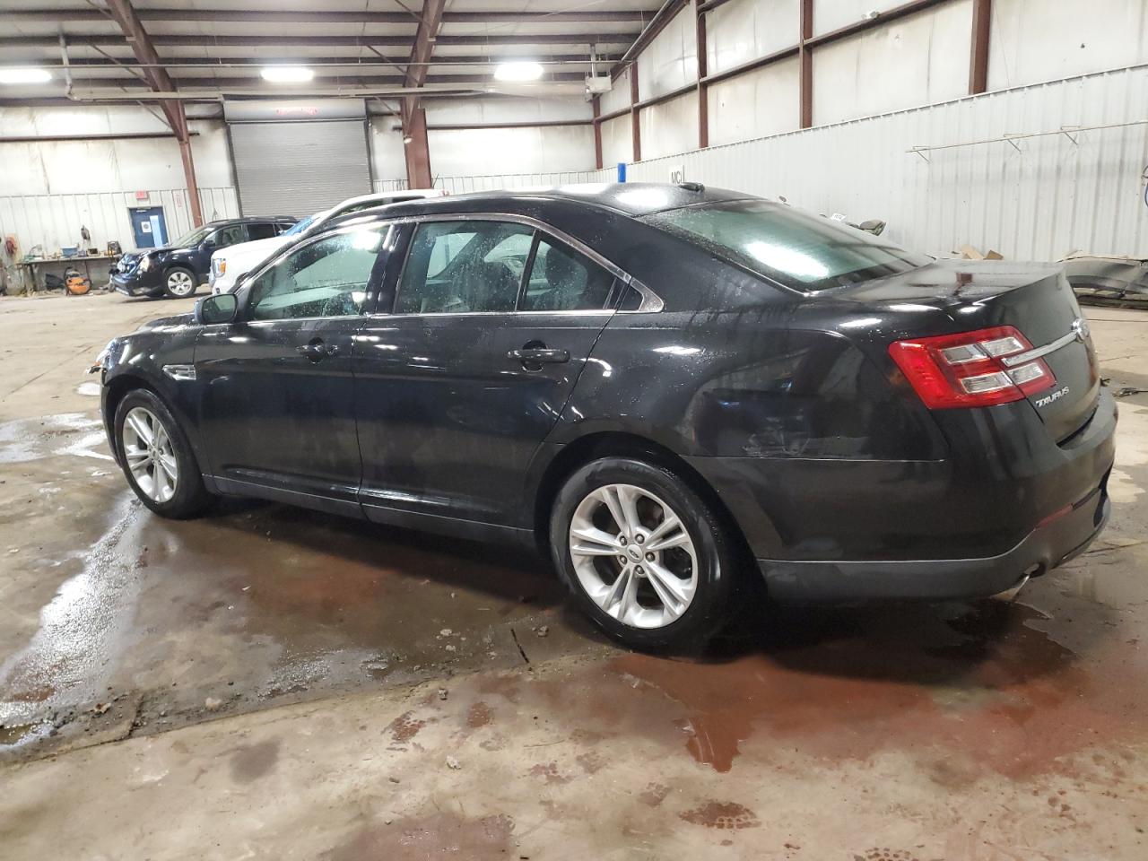 2013 Ford Taurus - Image 2