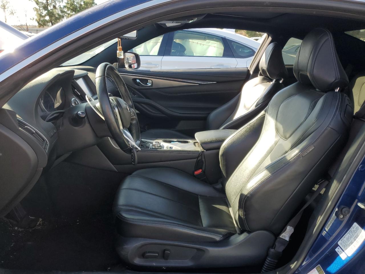 2018 Infiniti Q60 - Image 7