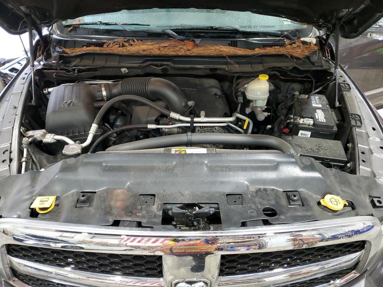 2015 RAM 1500 - Image 11