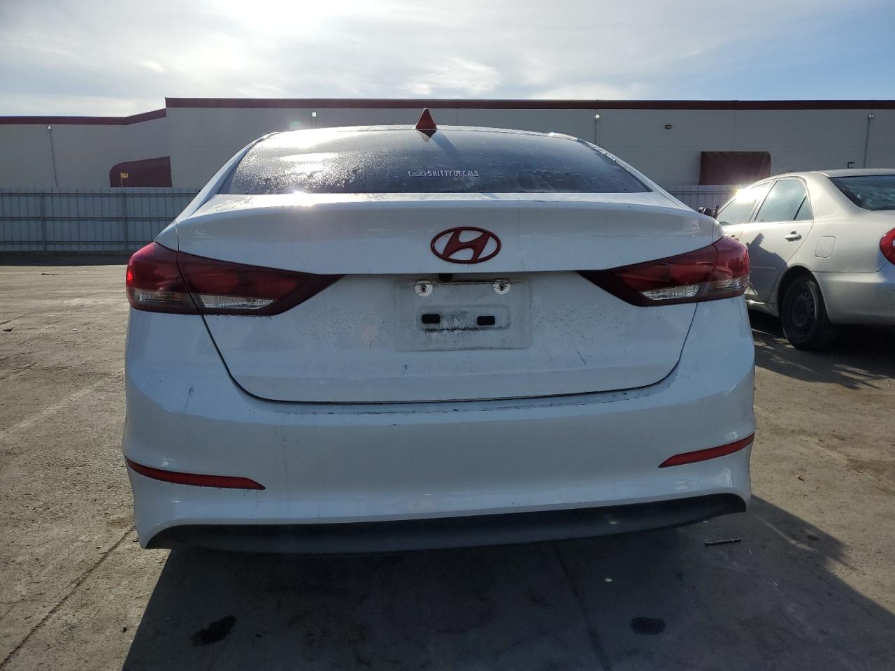 2018 Hyundai Elantra - Image 6