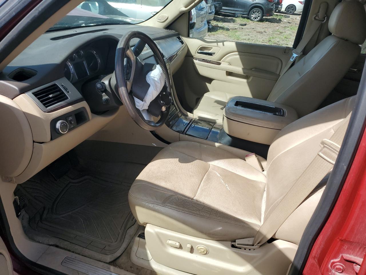 2013 Cadillac Escalade - Image 7