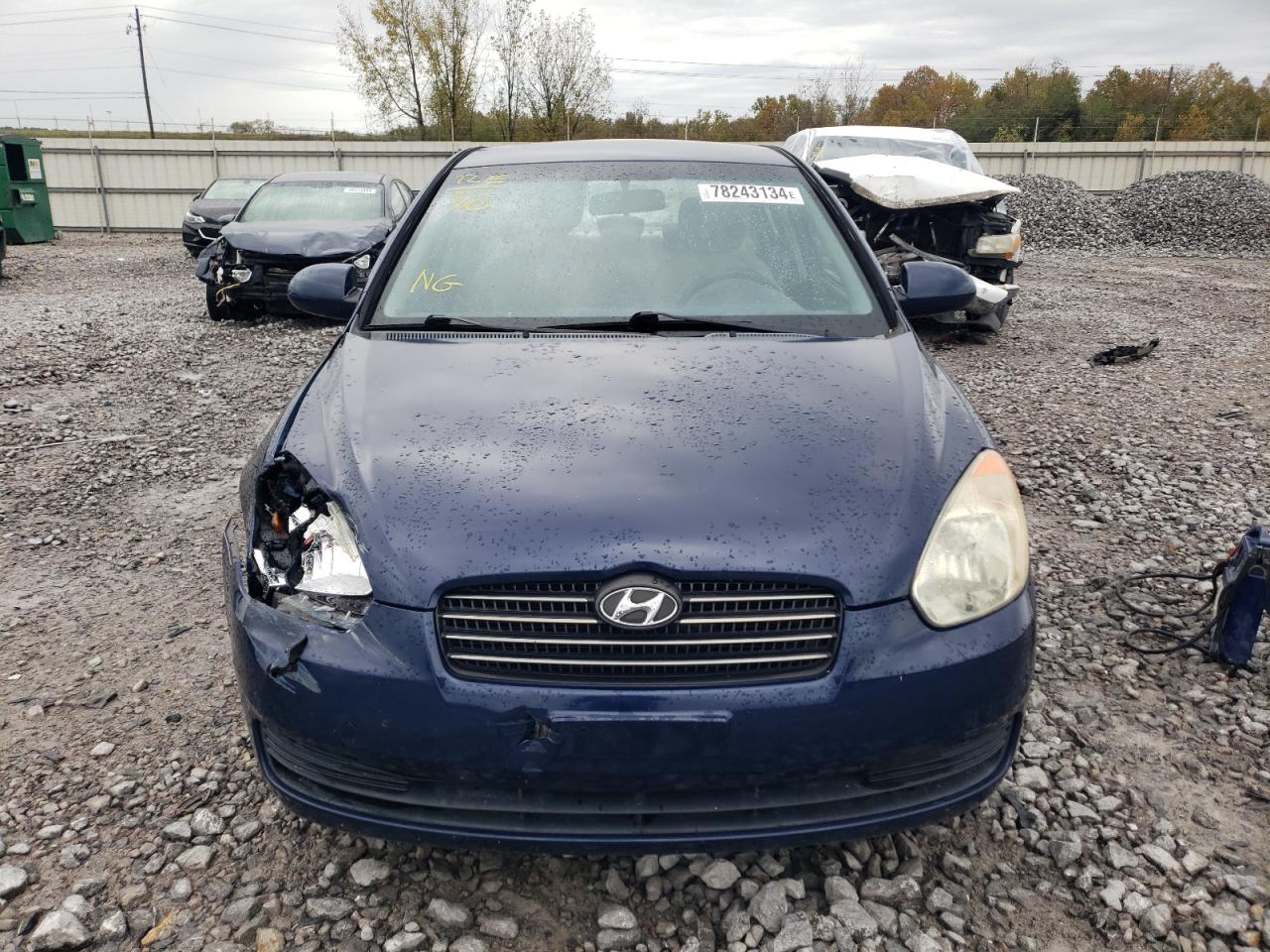 2009 Hyundai Accent - Image 5