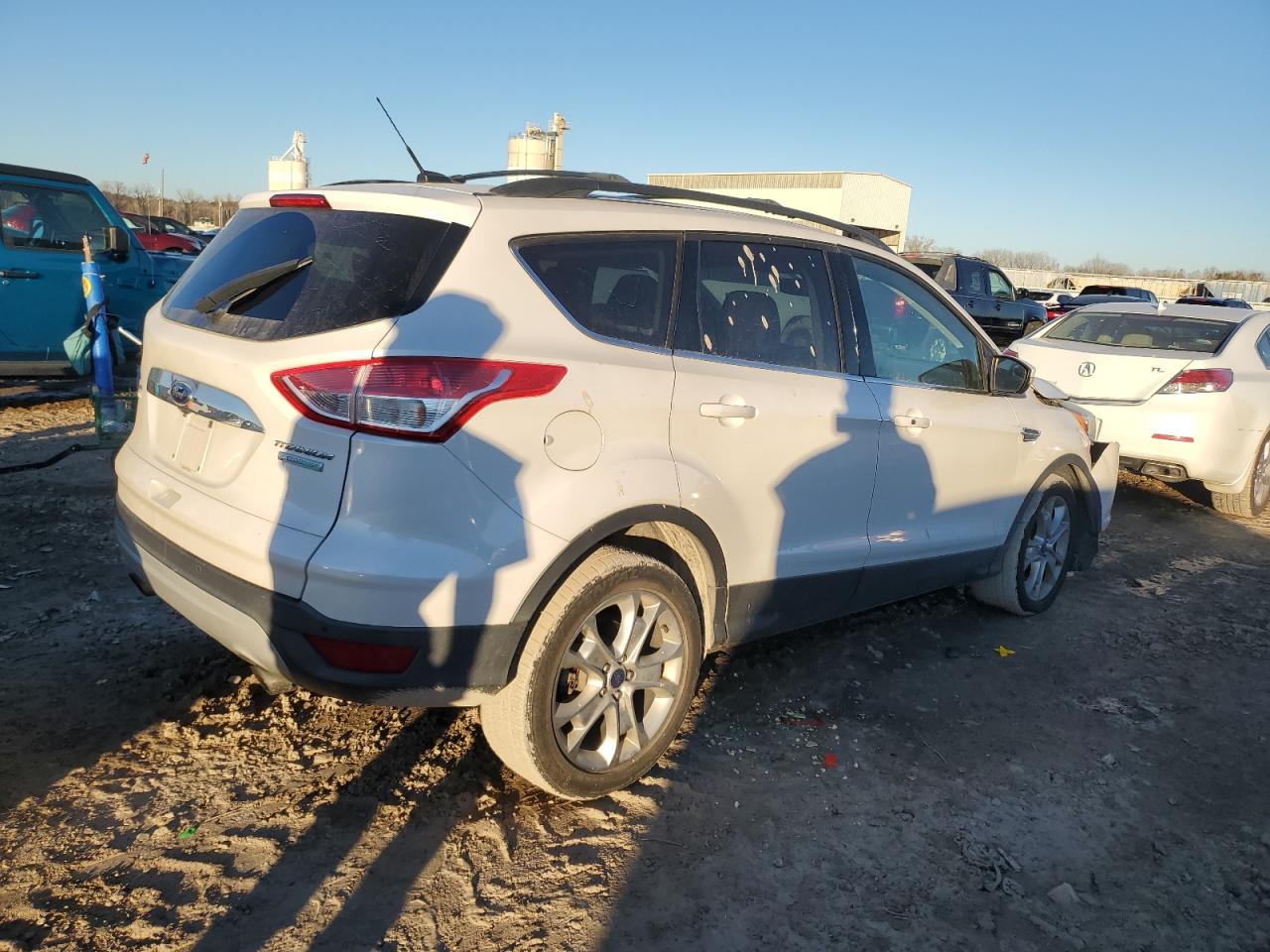 VIN 1FMCU0J91FUB48704 2015 FORD ESCAPE no.3