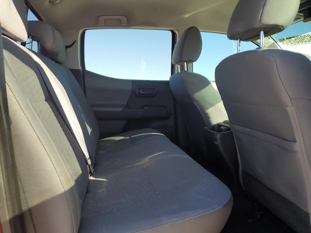 2022 Toyota Tacoma - Image 10