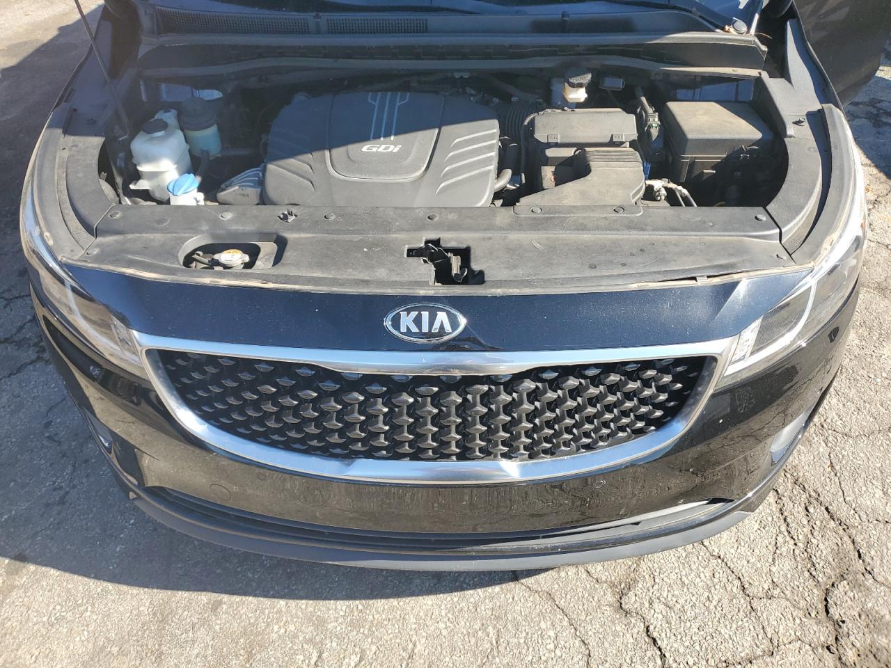 2017 Kia Sedona - Image 11