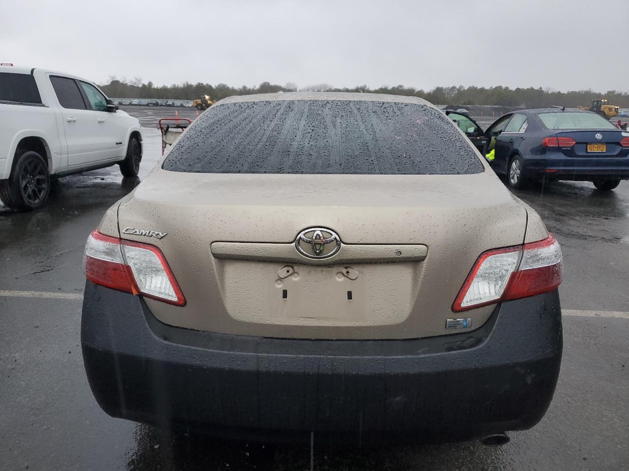 2007 Toyota Camry Hybrid VIN: JTNBB46K073039274 Lot: 81914124