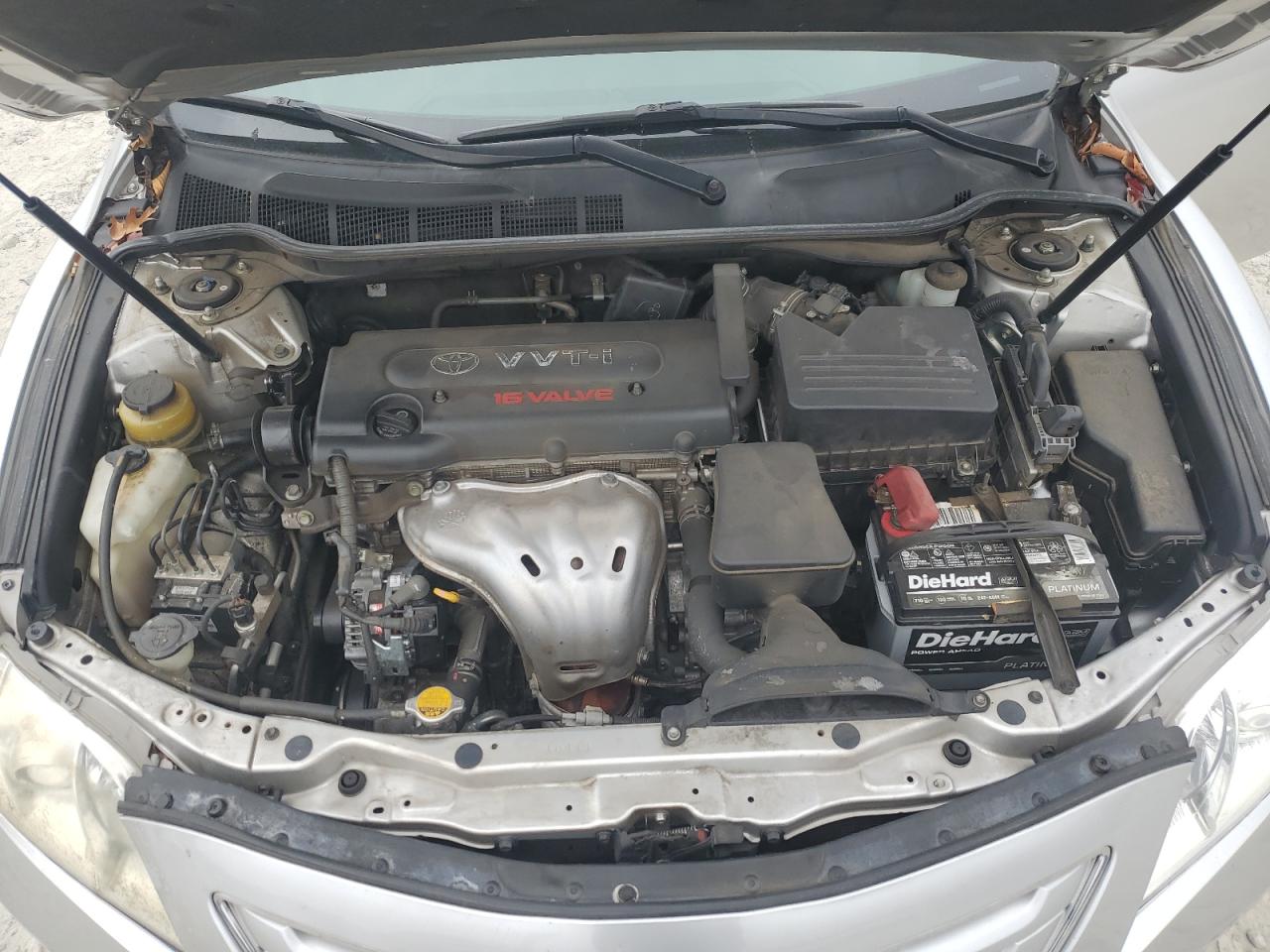 2009 Toyota Camry - Image 11