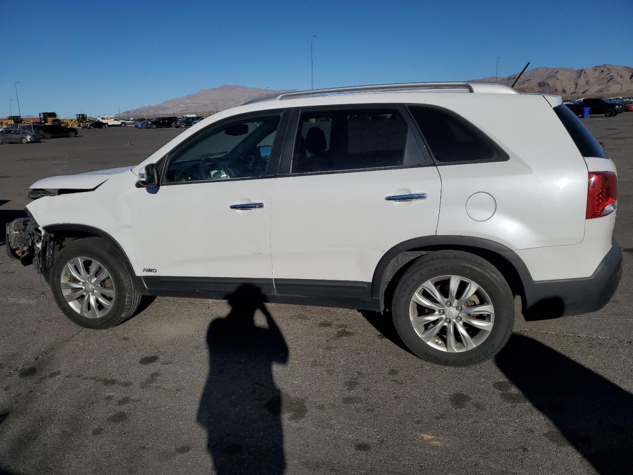 2011 Kia Sorento - Image 2