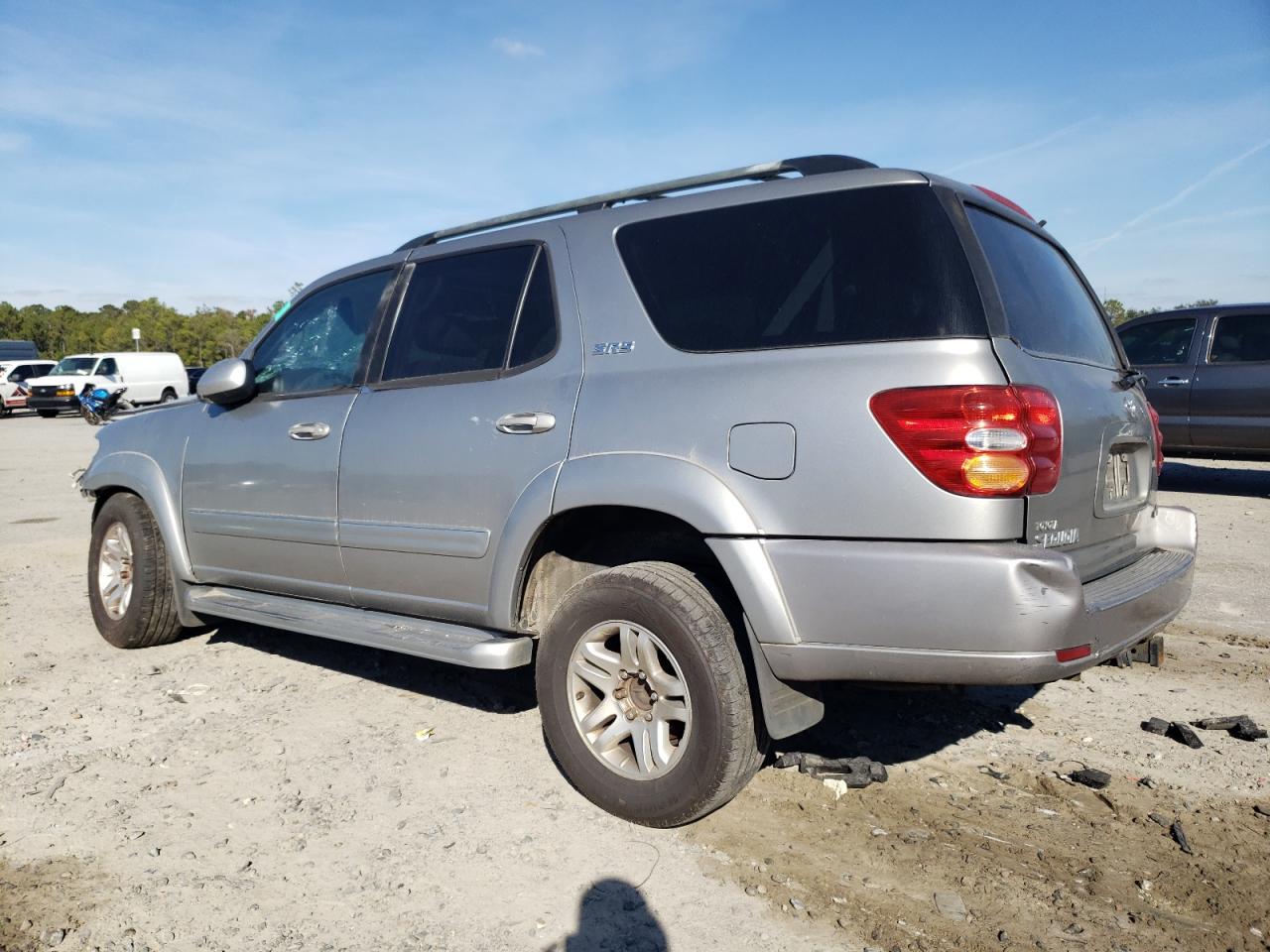 2004 Toyota Sequoia - Image 2