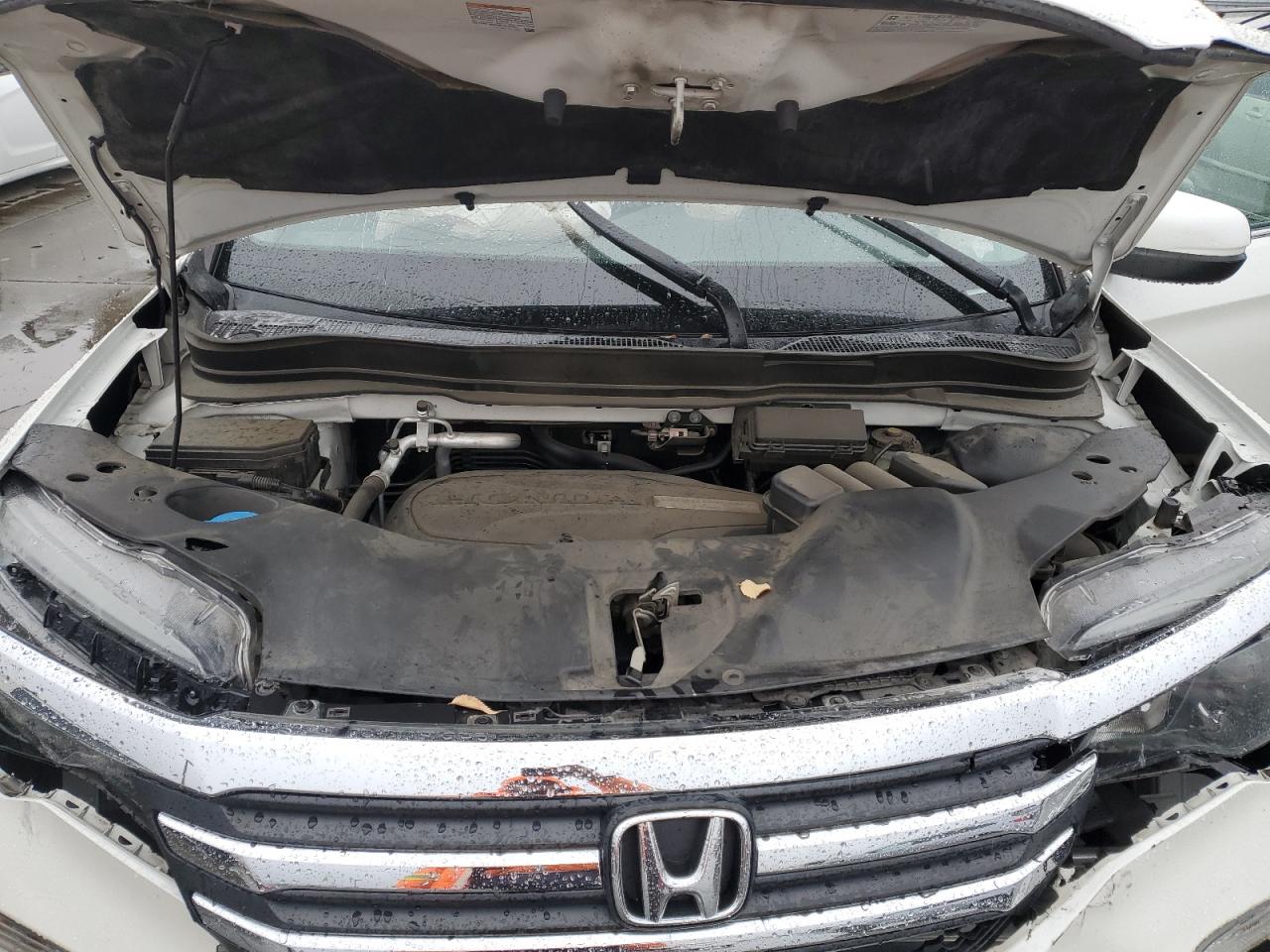 2018 Honda Pilot - Image 13