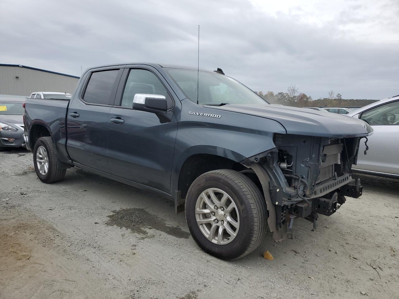 2019 Chevrolet Silverado - Image 4