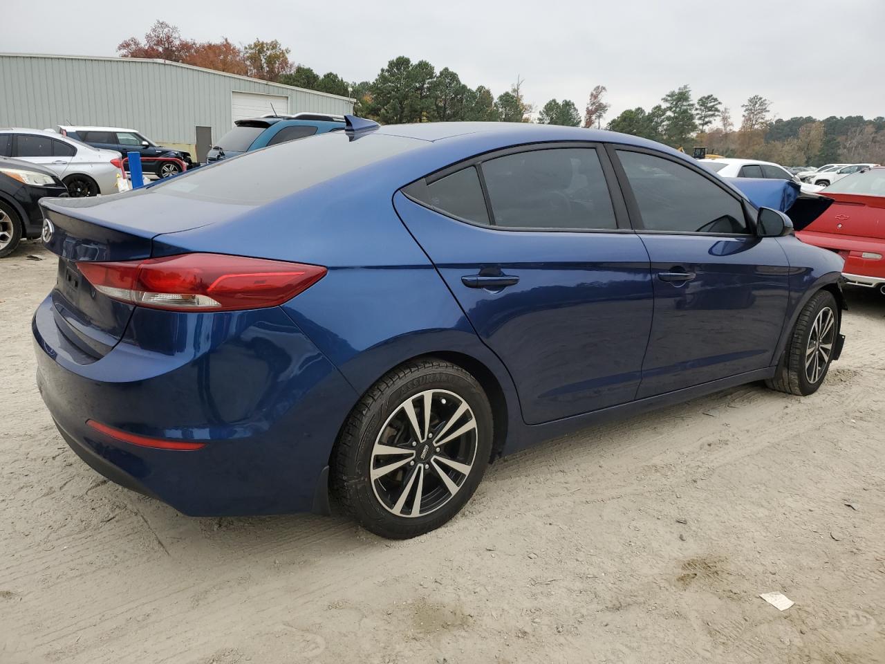 2018 Hyundai Elantra - Image 3