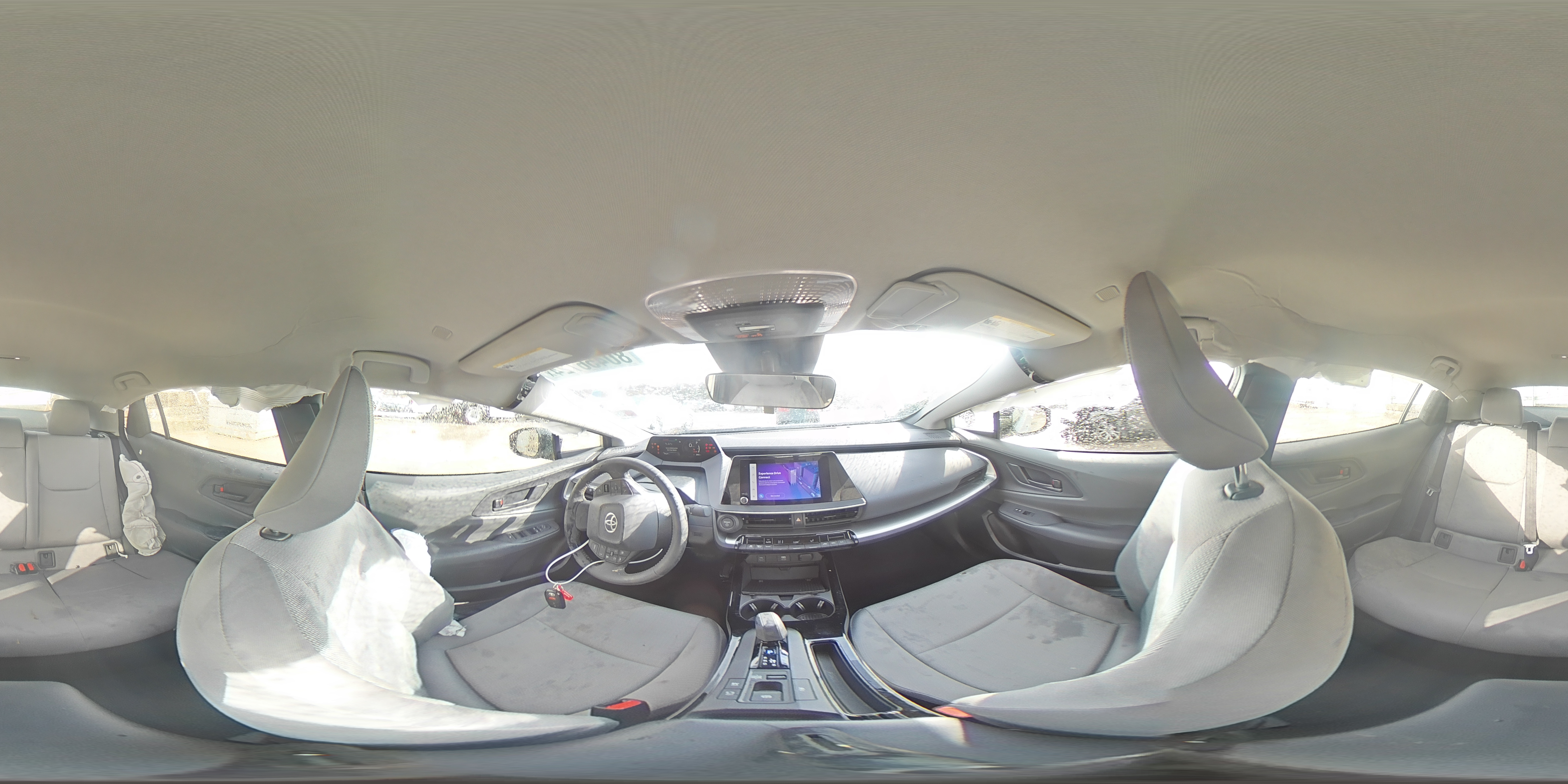 2024 Toyota Prius - Image 13