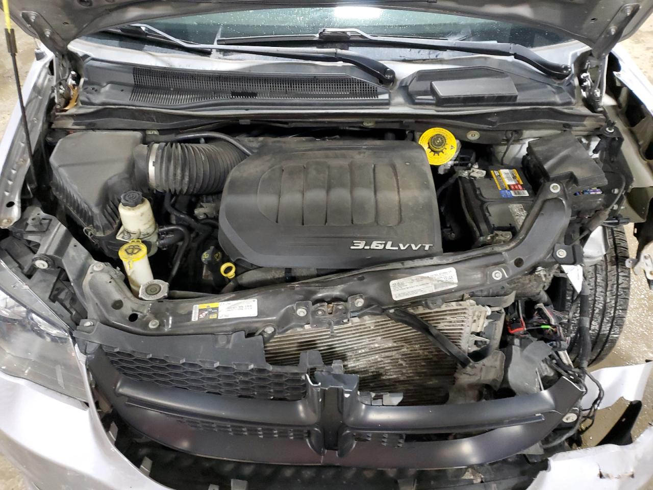 2018 Dodge Caravan - Image 12