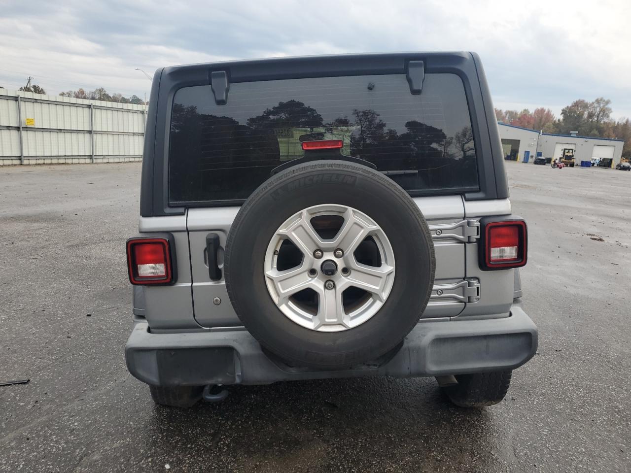 2018 Jeep Wrangler - Image 6