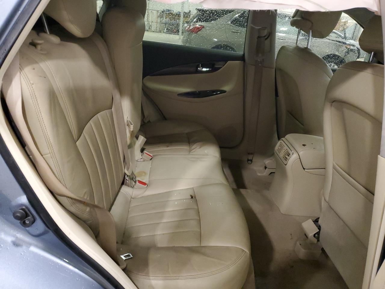 2017 Infiniti QX50 - Image 11