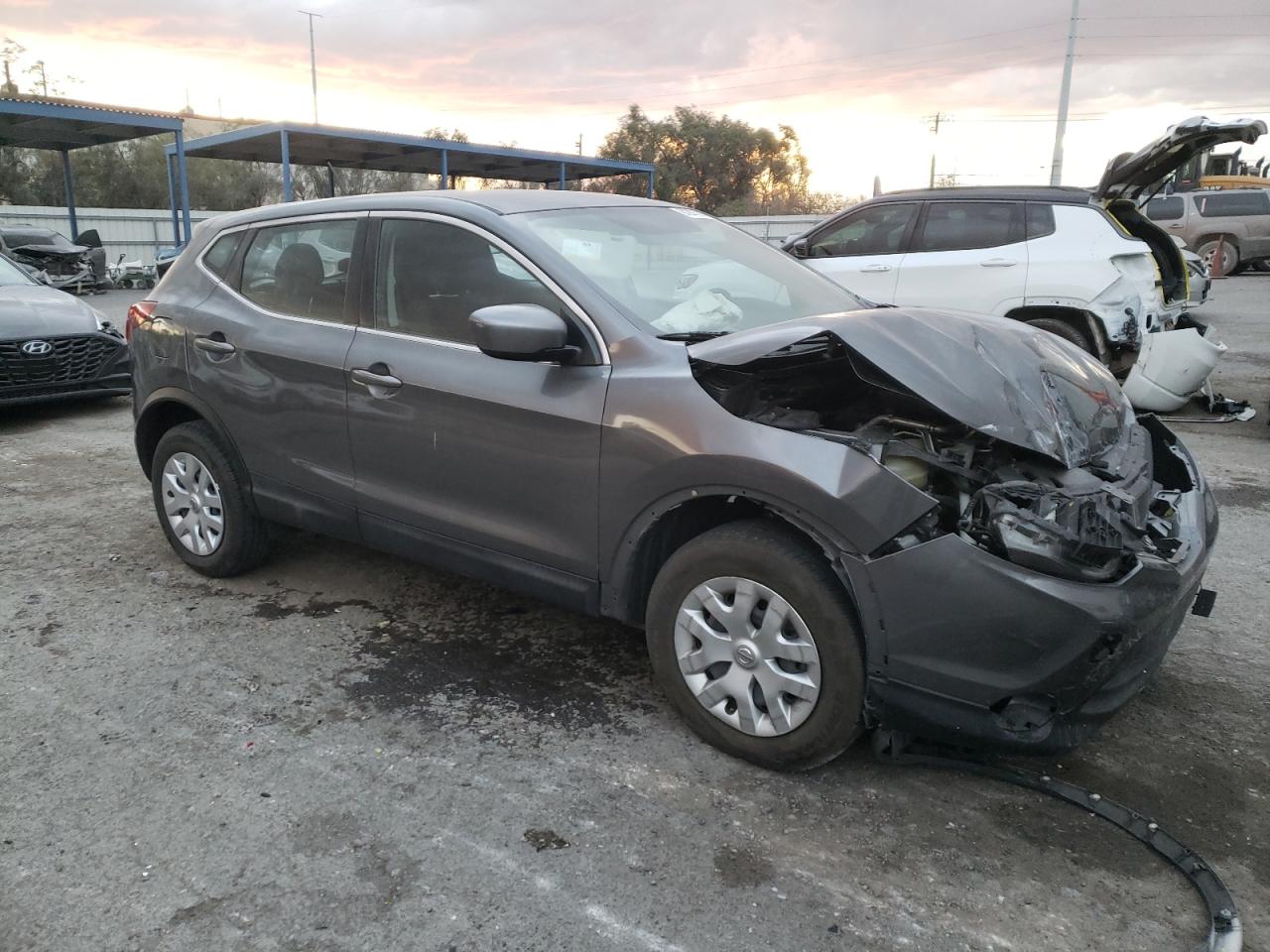 2019 Nissan Rogue - Image 4