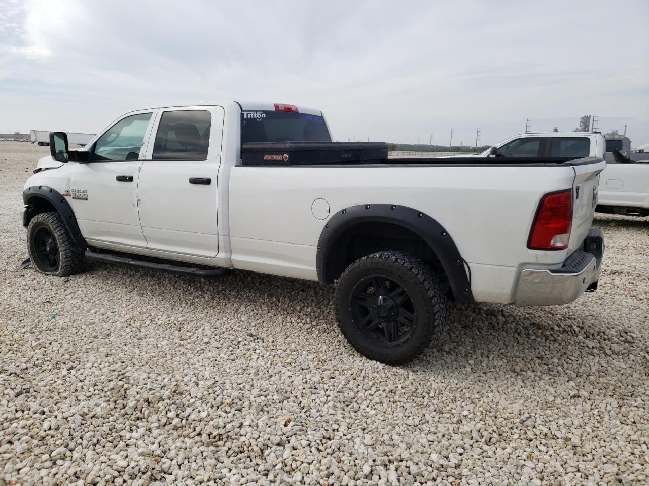 2016 RAM 3500 - Image 2