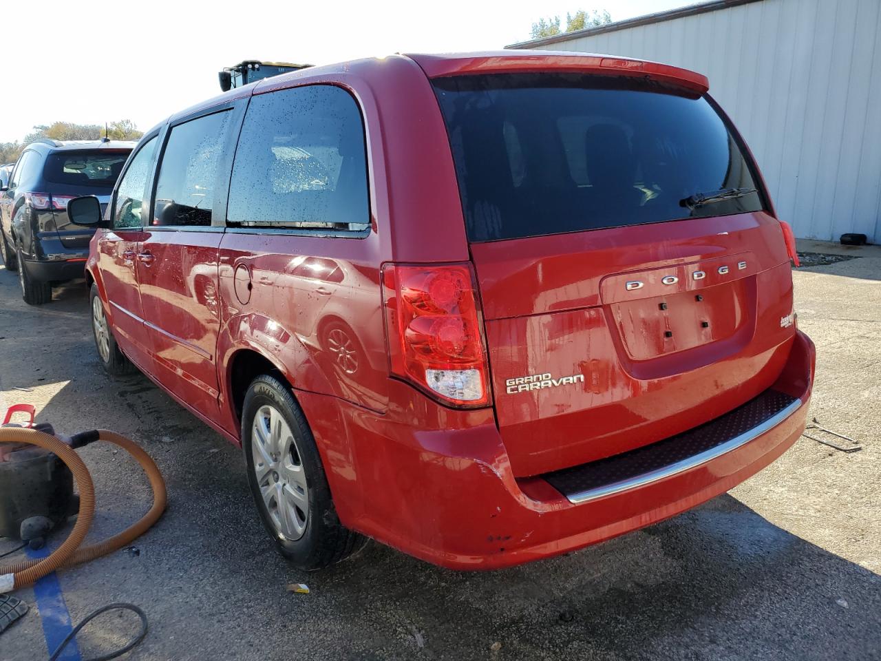 2016 Dodge Caravan - Image 2