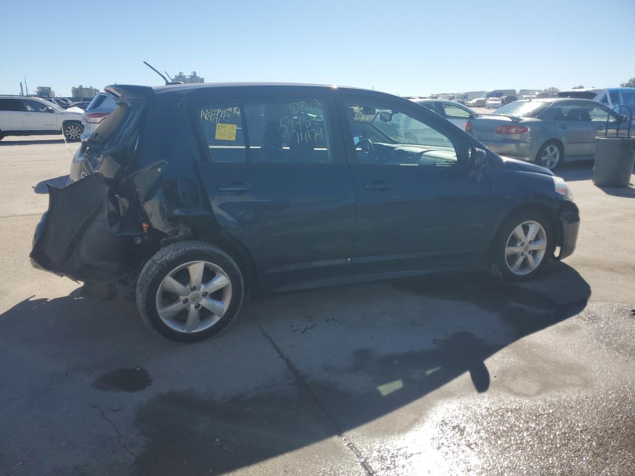 2012 Nissan Versa - Image 3