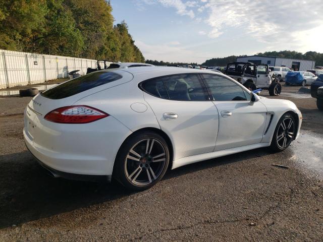 Седани PORSCHE PANAMERA 2013 Білий