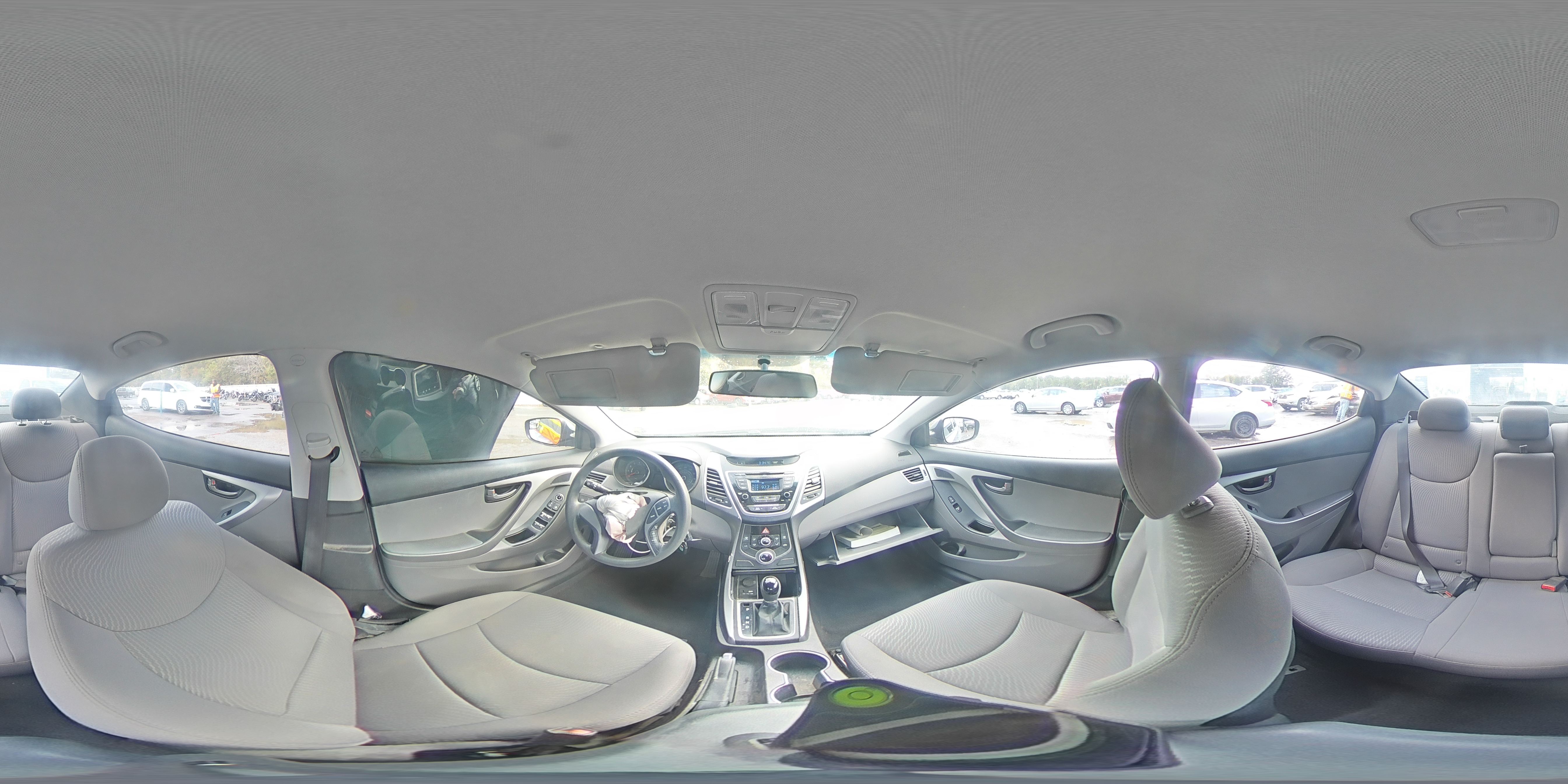 2015 Hyundai Elantra - Image 14