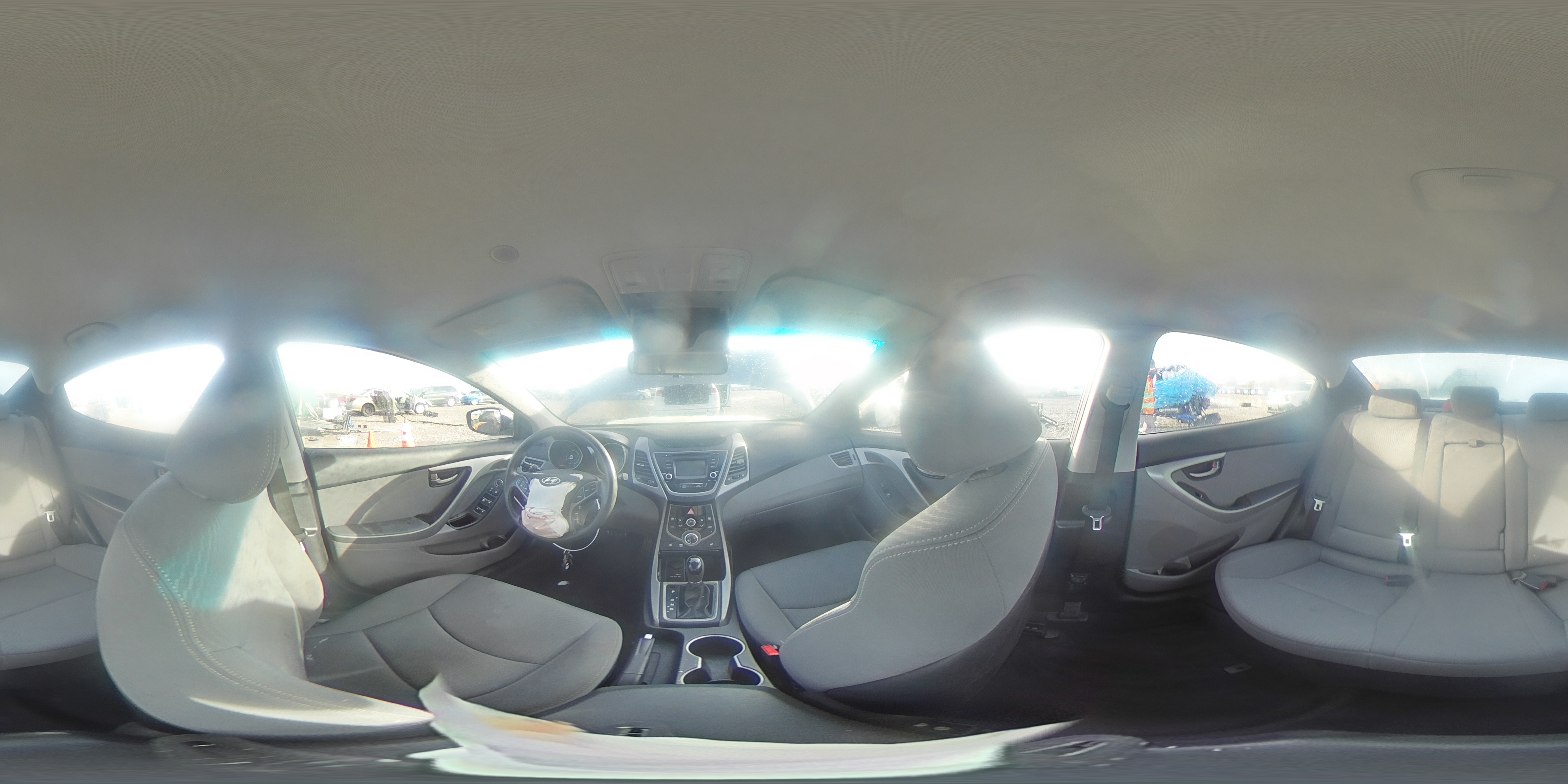 2014 Hyundai Elantra - Image 15