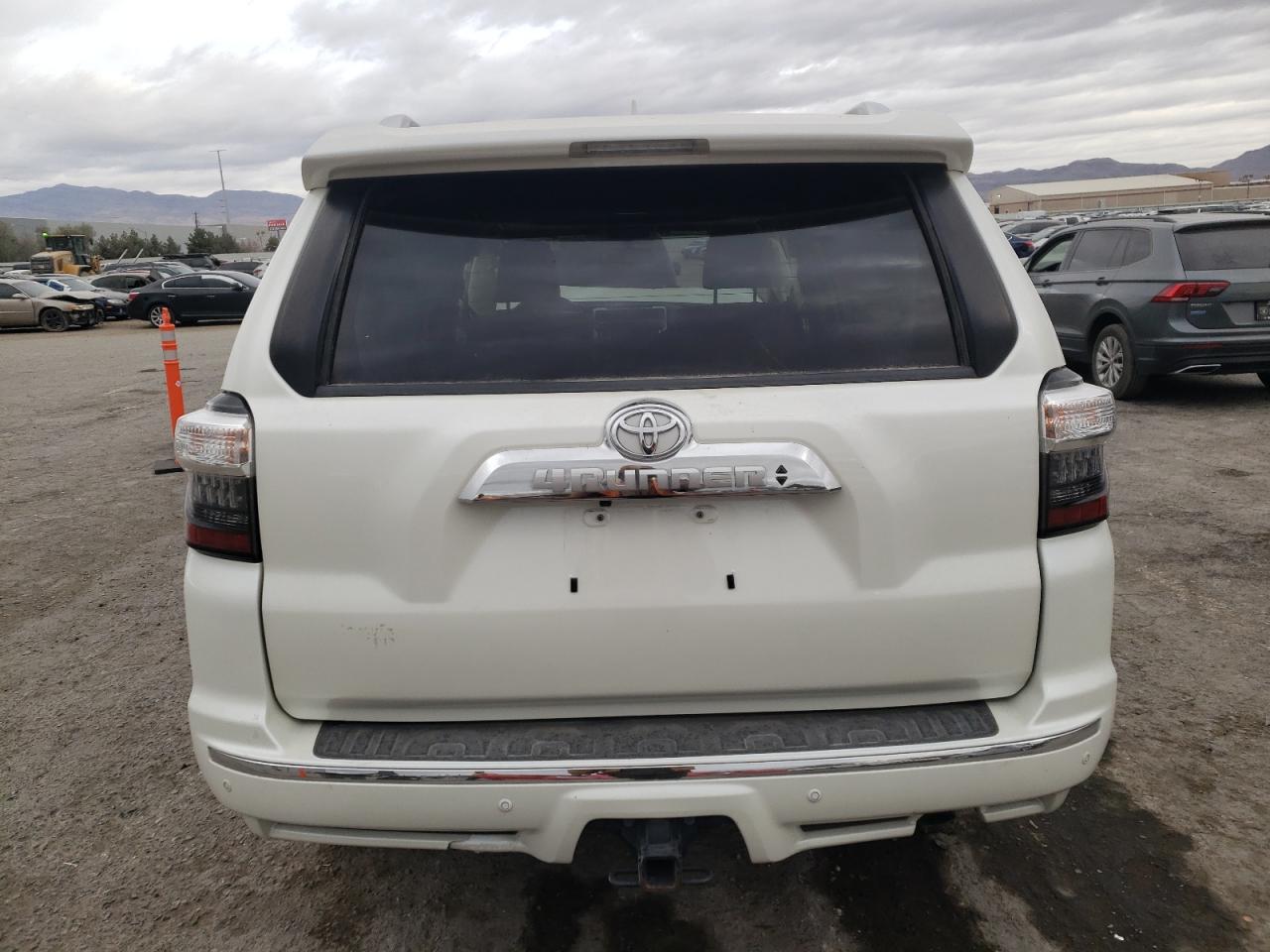 VIN JTEBU5JR4K5710821 2019 TOYOTA 4RUNNER no.6