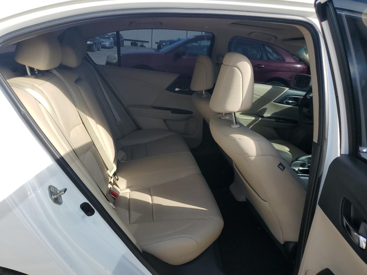 2015 Honda Accord - Image 10