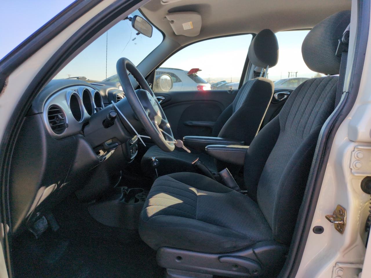 2005 Chrysler PT Cruiser - Image 7