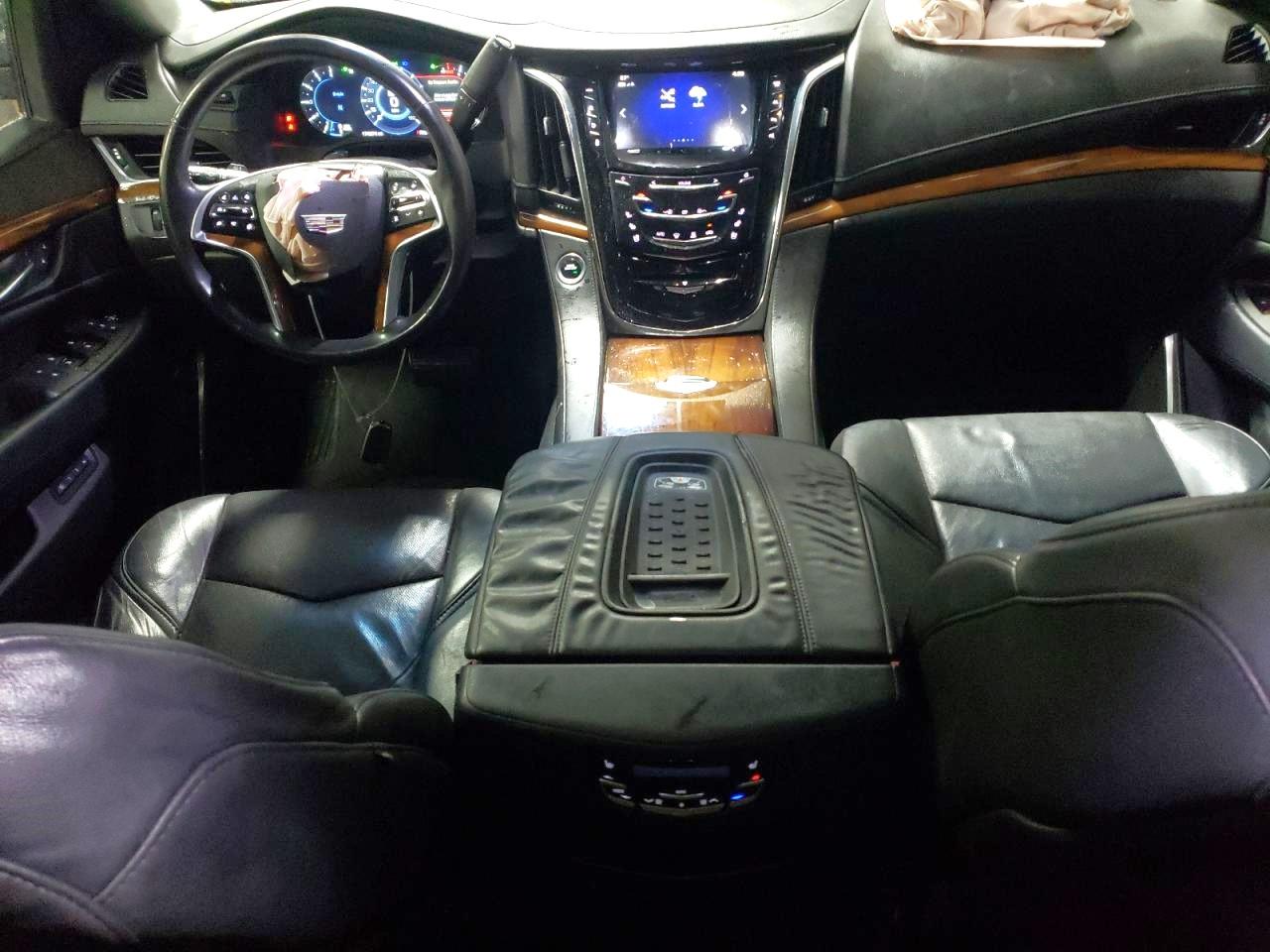 2017 Cadillac Escalade - Image 8