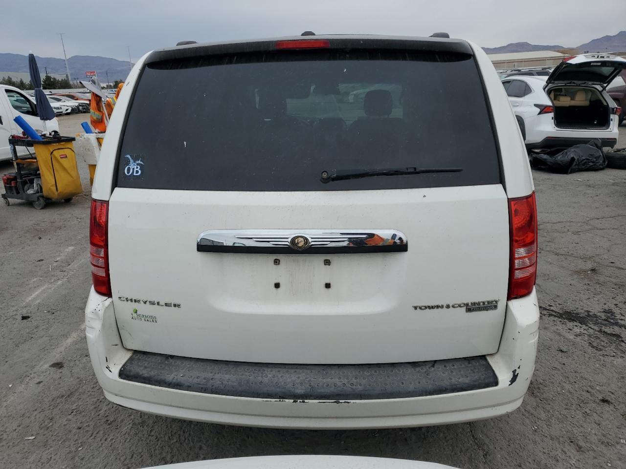 2010 Chrysler Town & Country Touring VIN: 2A4RR5D12AR204149 Lot: 79073204