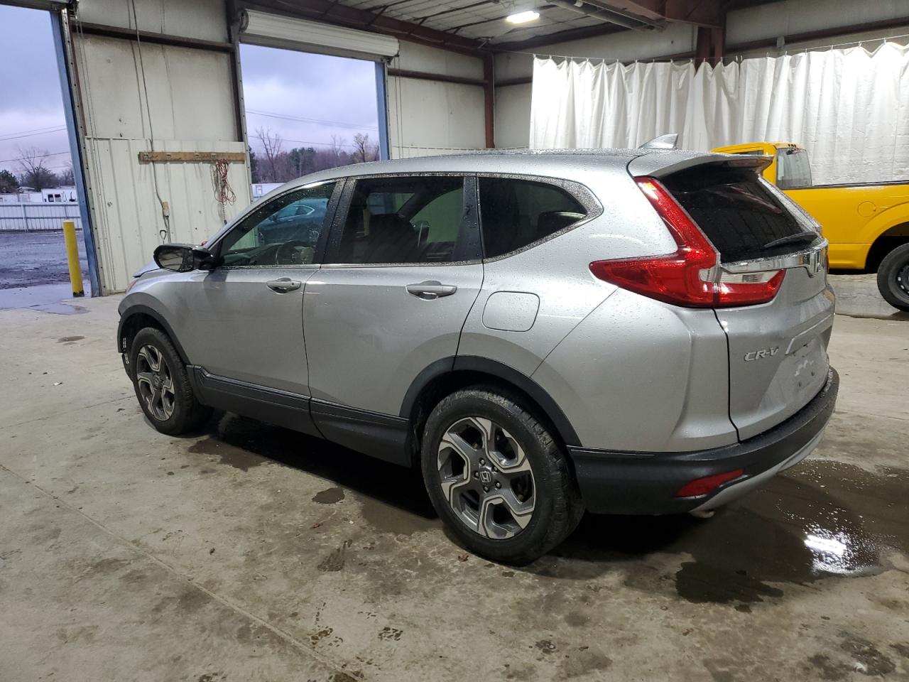2017 Honda CR-V - Image 2