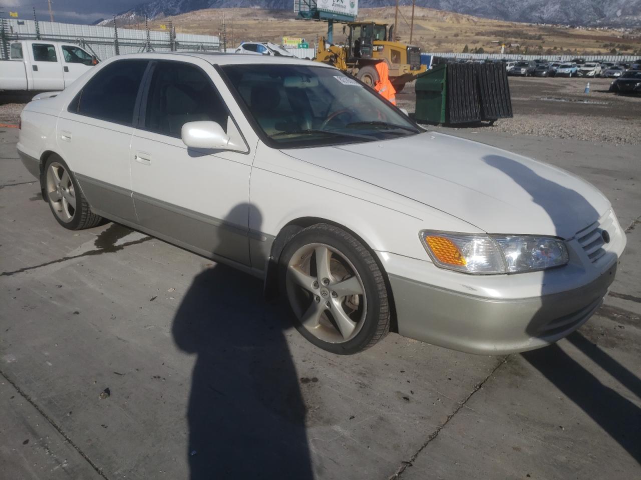 1999 Toyota Camry - Image 4