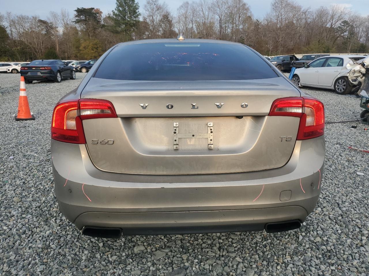 2015 Volvo S60 Premier VIN: YV126MFK8F2338244 Lot: 80791544