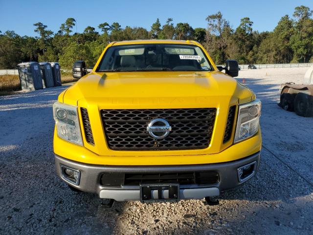  NISSAN TITAN 2016 Жовтий