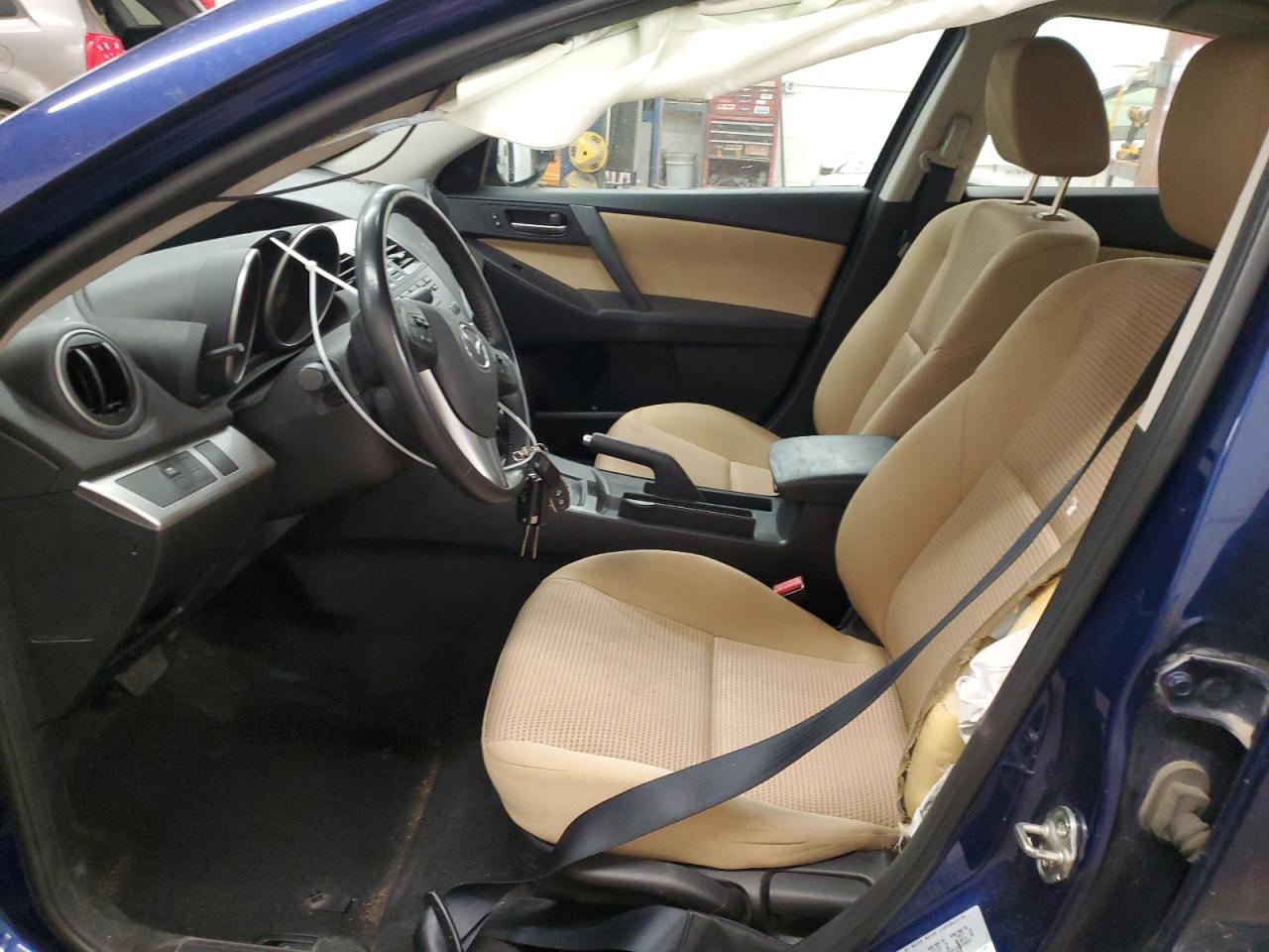 2012 Mazda 3 - Image 7