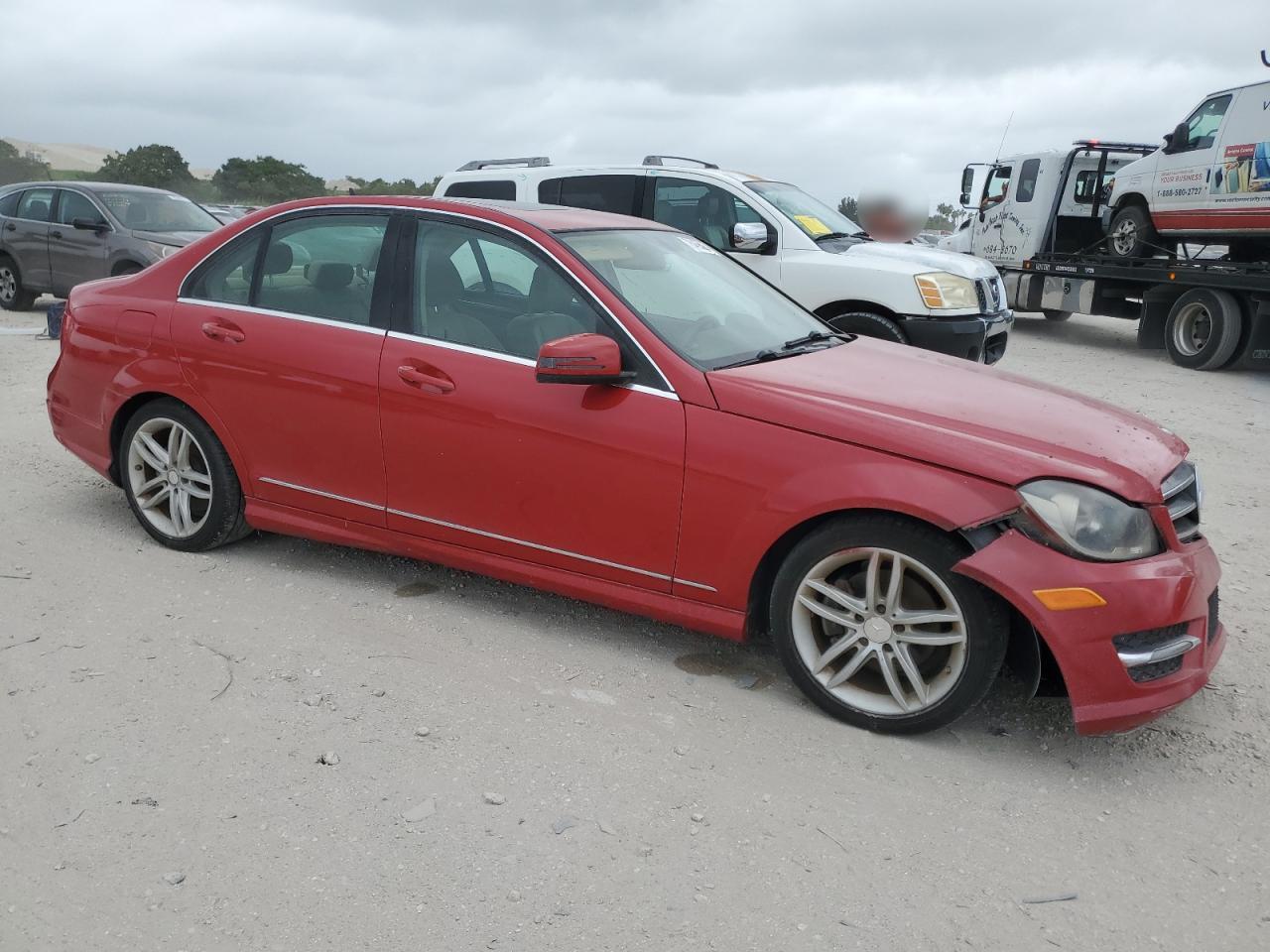 VIN WDDGF4HBXEA918131 2014 MERCEDES-BENZ C-CLASS no.4