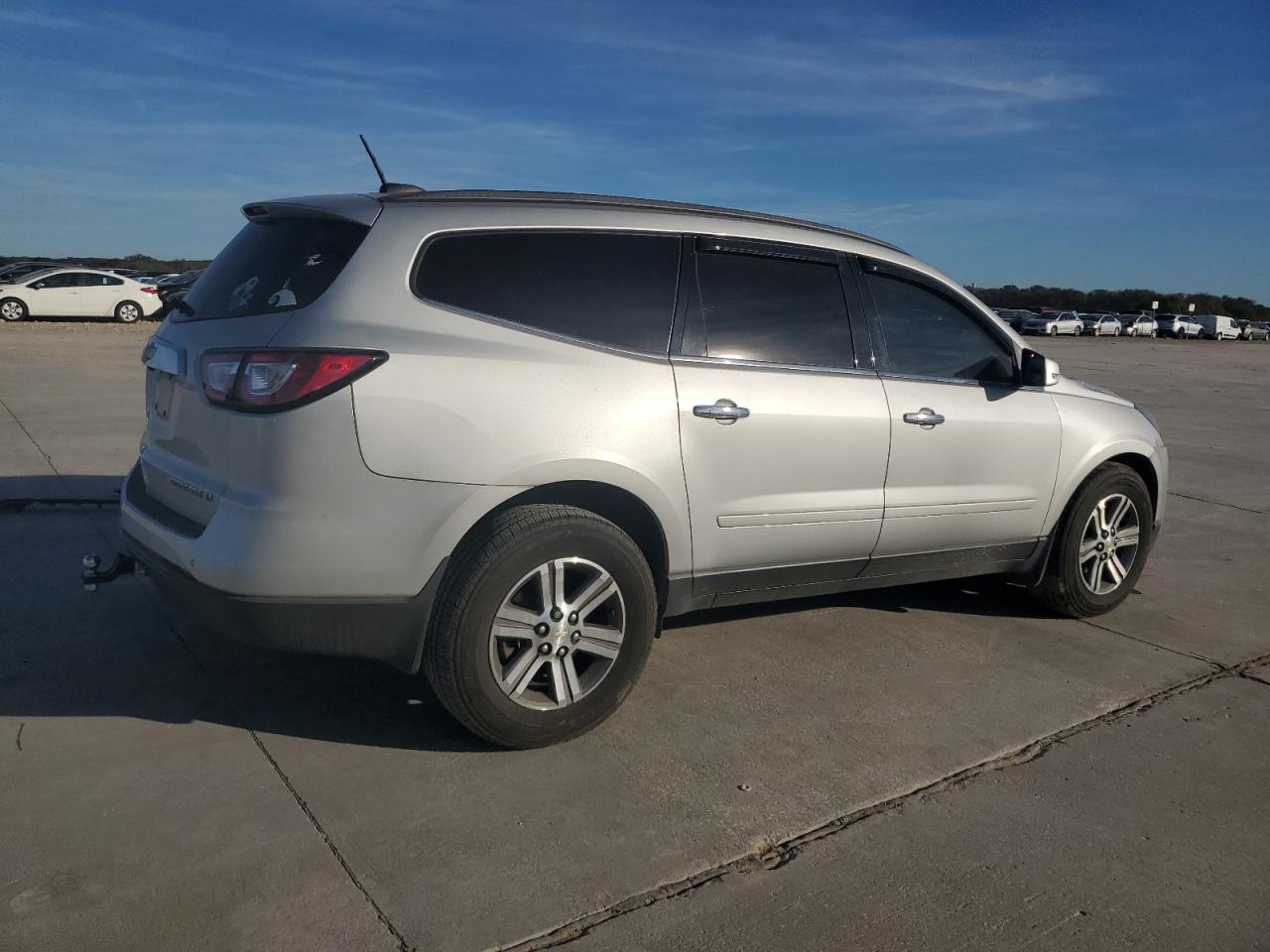 2016 Chevrolet Traverse - Image 3