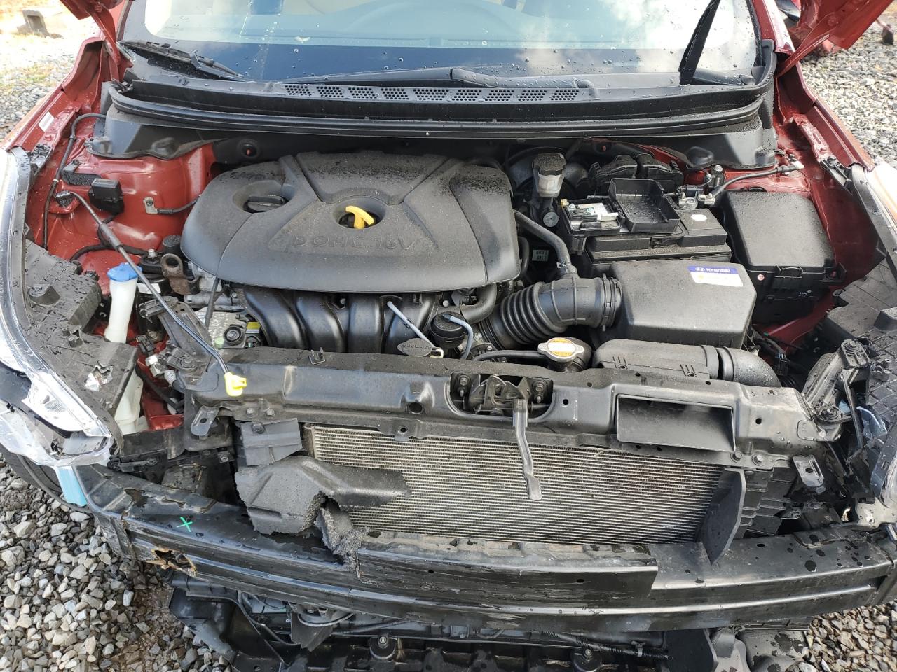 2011 Hyundai Elantra - Image 11