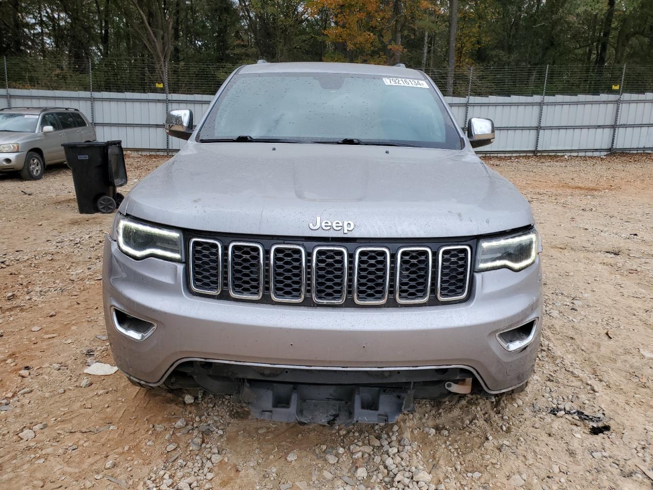 2018 Jeep Grand Cherokee - Image 5